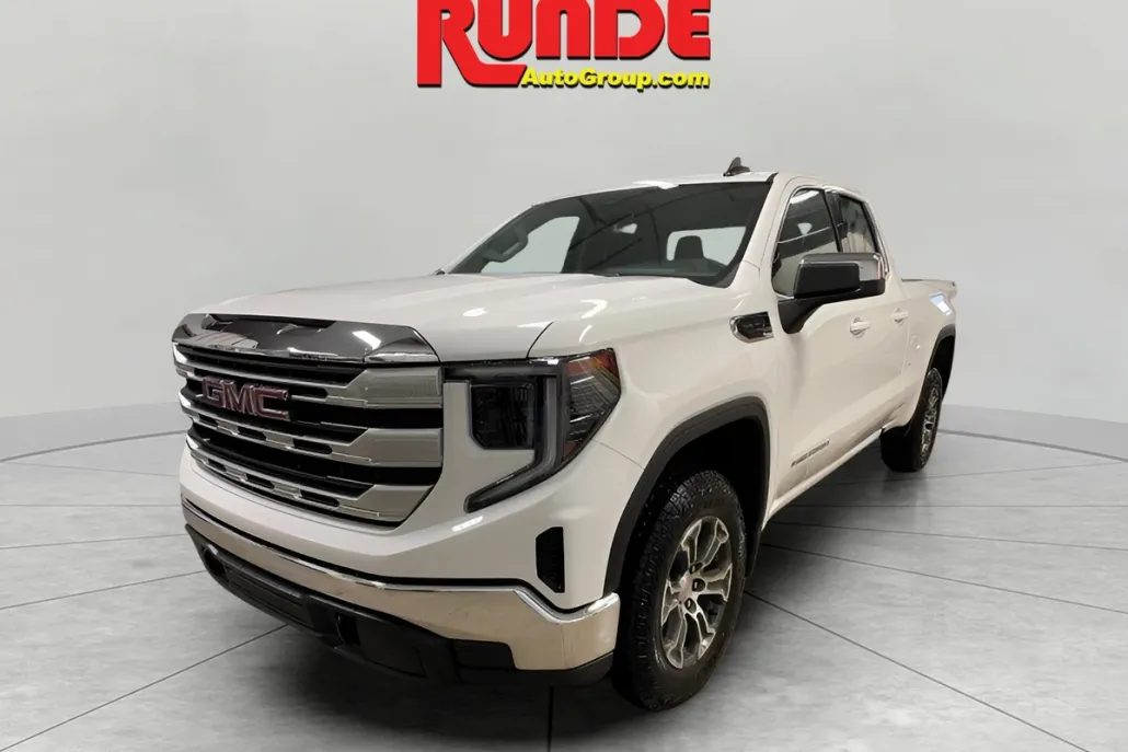 2025 Gmc Sierra 1500 SLE photo 1