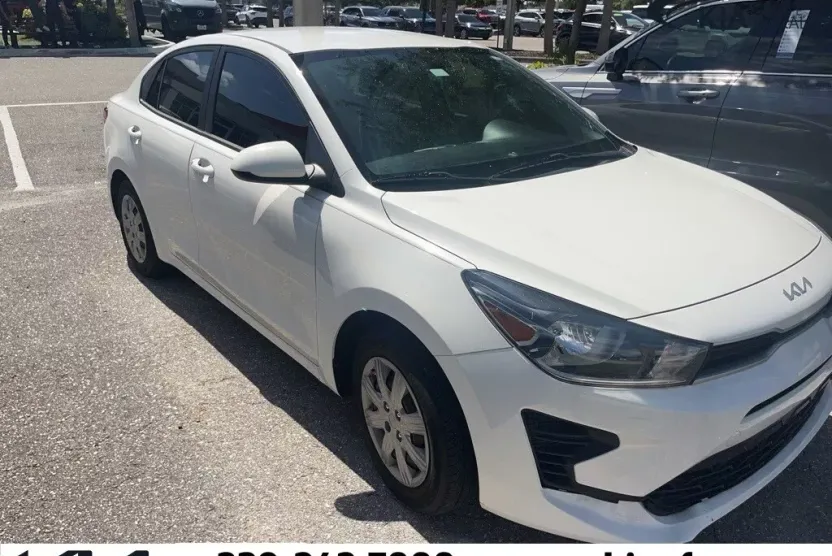 2022 Kia Rio LX S photo 1