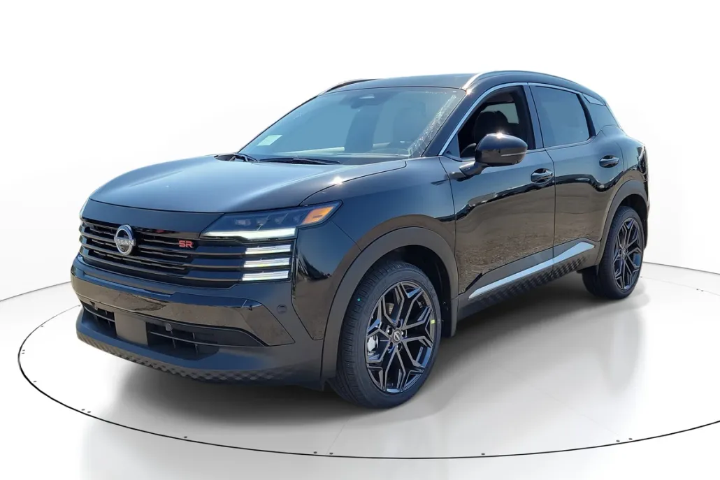 2025 Nissan Kicks SR photo 1