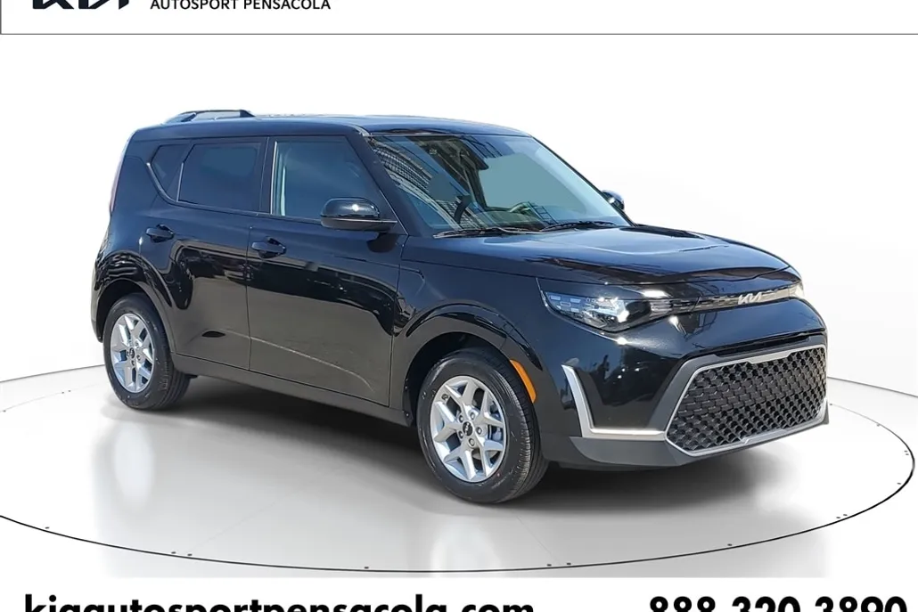 2025 Kia Soul LX photo 1