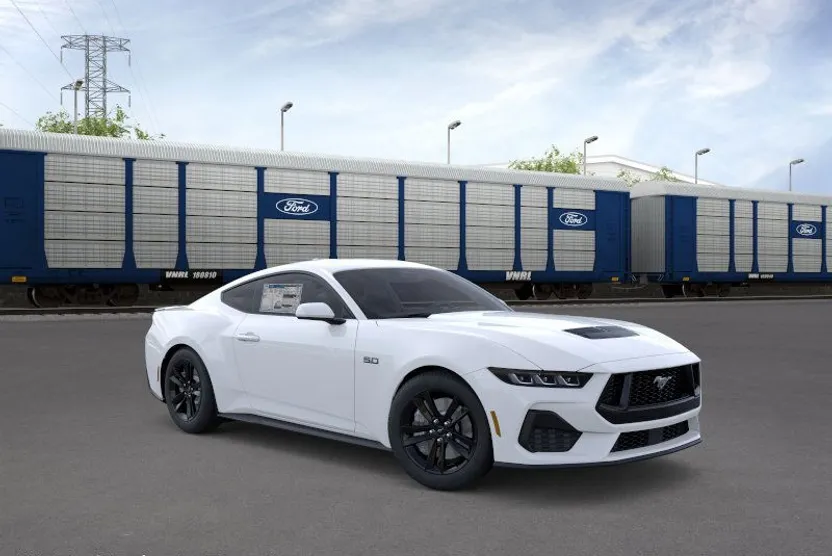 2025 Ford Mustang GT photo 1