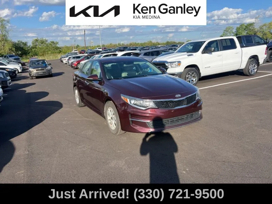 2018 Kia Optima LX photo 1