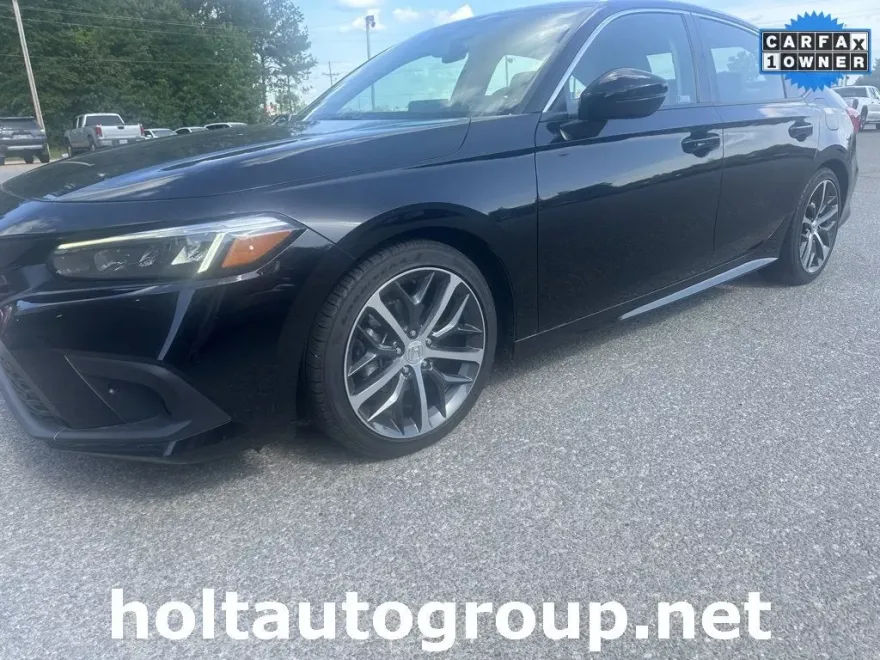 2024 Honda Civic Touring photo 1