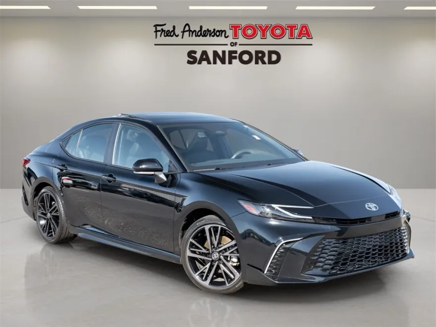2025 Toyota Camry XSE photo 1
