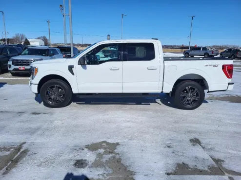 2021 Ford F-150 XLT photo 4