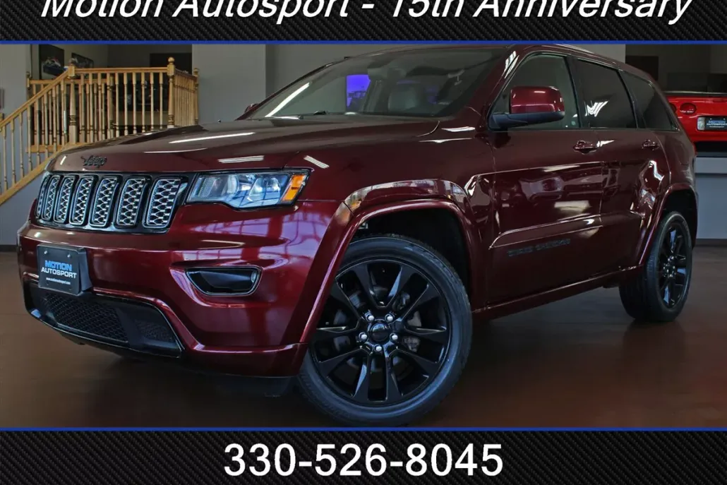 2017 Jeep Grand Cherokee Altitude photo 1