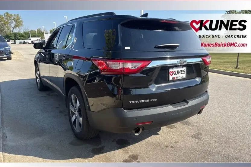 2020 Chevrolet Traverse 3LT photo 1