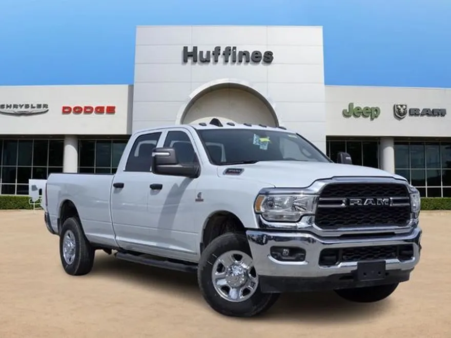 2023 Ram 3500 Tradesman photo 1