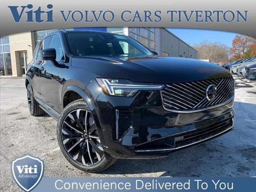 2025 Volvo XC90 T8 Plus photo 1
