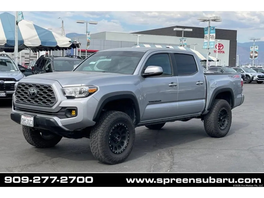 2021 Toyota Tacoma TRD photo 1