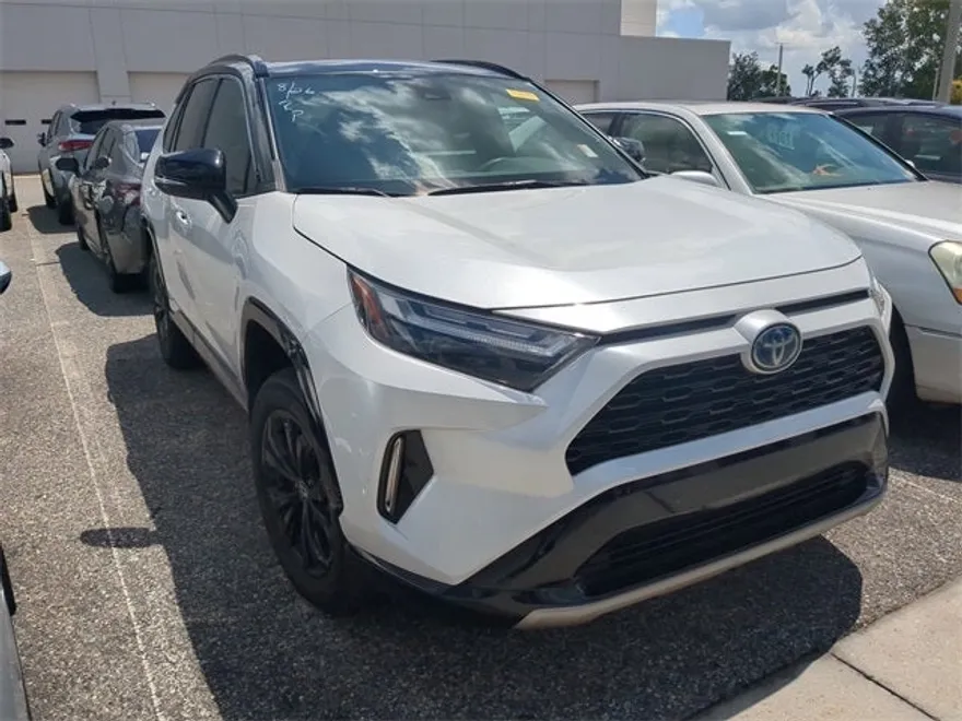 2024 Toyota RAV4 Hybrid XSE photo 1