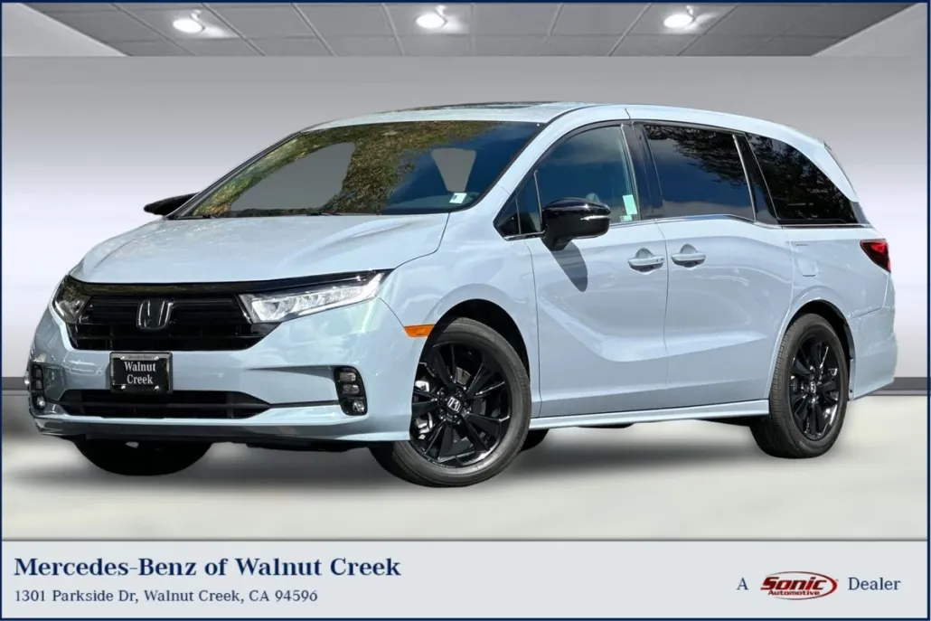 2024 Honda Odyssey Sport photo 1