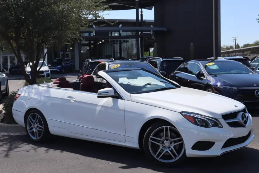 2015 Mercedes Benz E 400 photo 1
