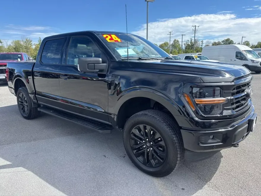 2024 Ford F-150 XLT photo 1