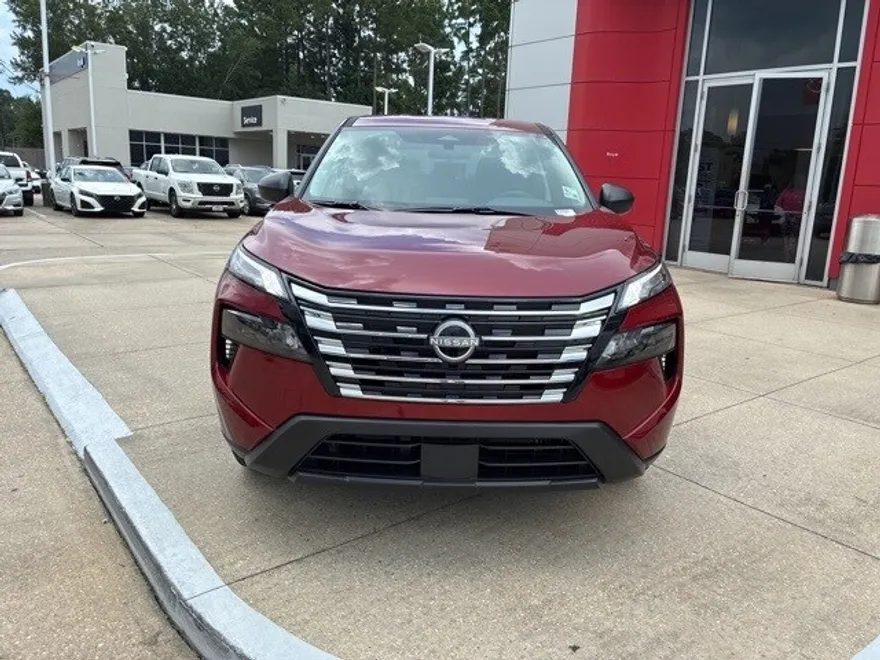2026 Nissan Rogue S photo 1