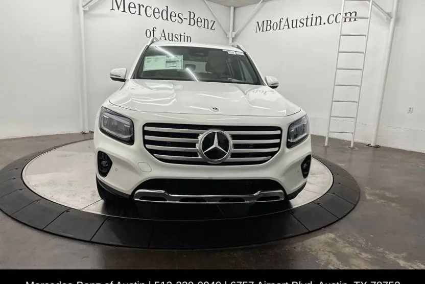 2025 Mercedes Benz GLB 250 photo 1