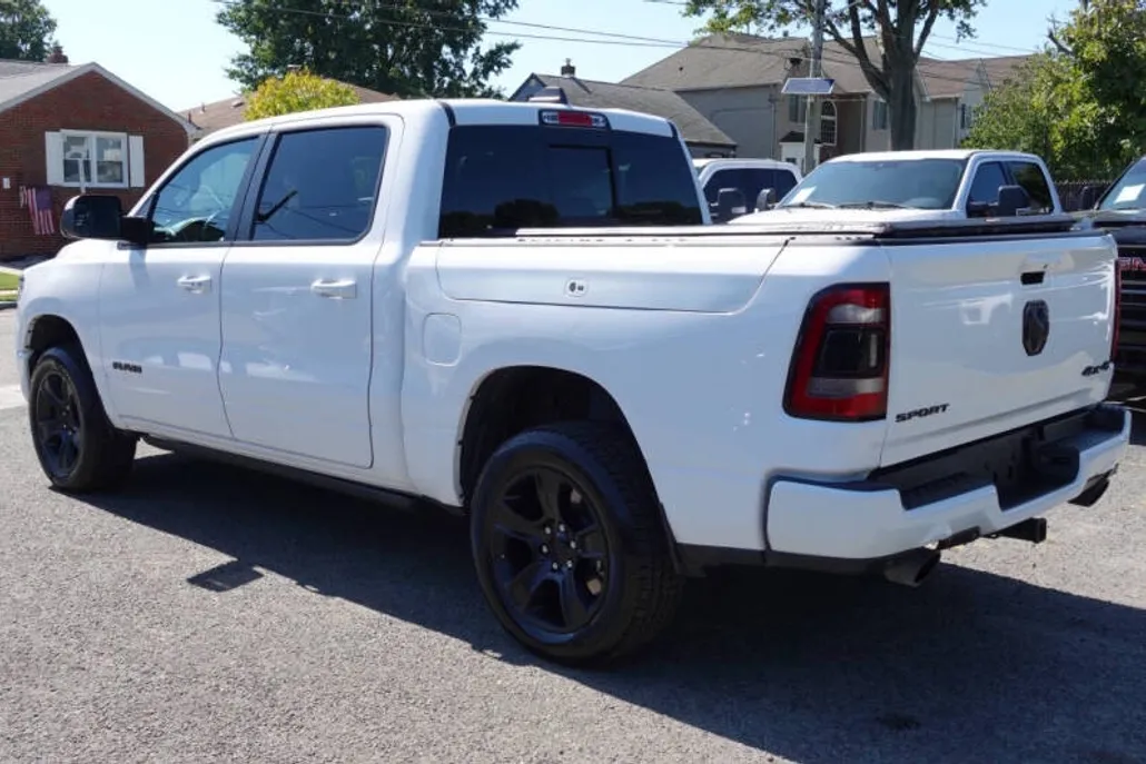 2021 Ram 1500 Sport photo 1