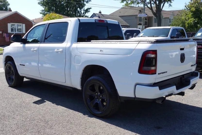 2021 Ram 1500 Sport photo 1