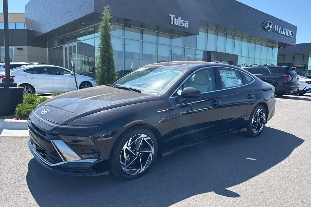 2025 Hyundai Sonata SEL Convenience photo 1