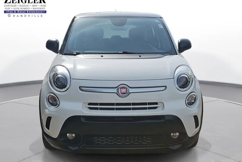 2015 Fiat 500L Trekking photo 1