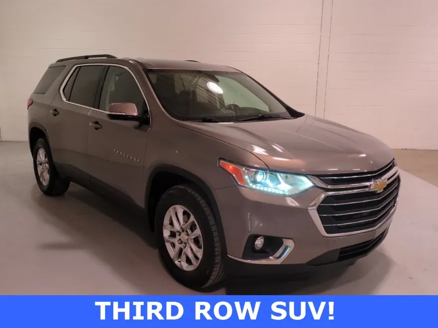 2019 Chevrolet Traverse Cloth 1LT photo 1