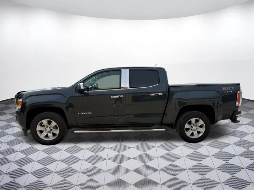 2017 Gmc Canyon SLE photo 1