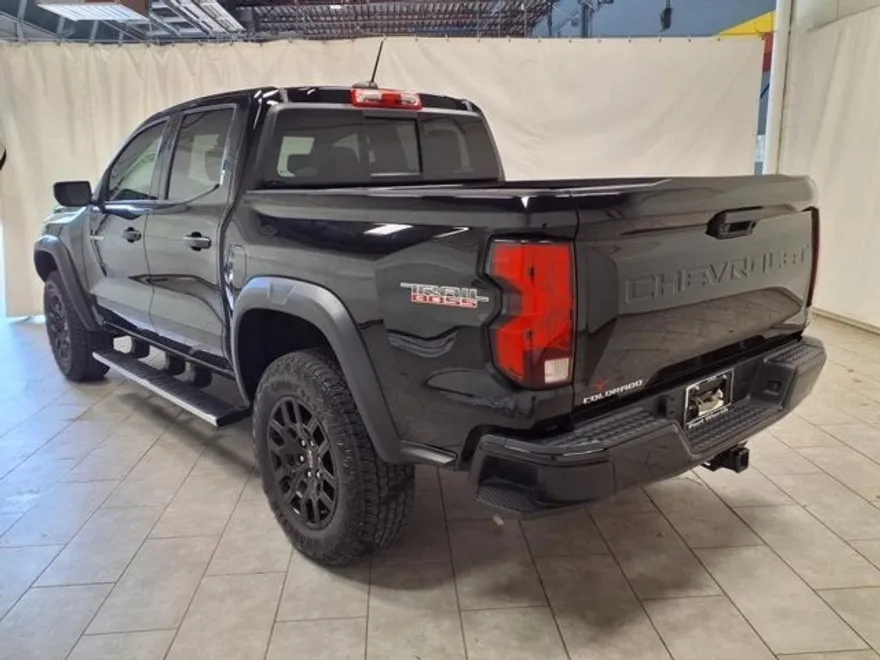 2024 Chevrolet Colorado Trail Boss photo 1