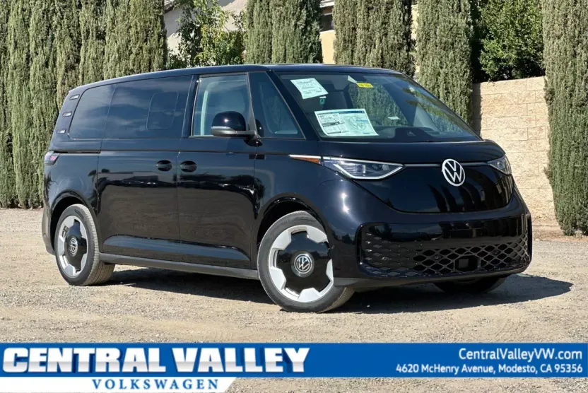 2025 Volkswagen ID. Buzz Pro Plus photo 1