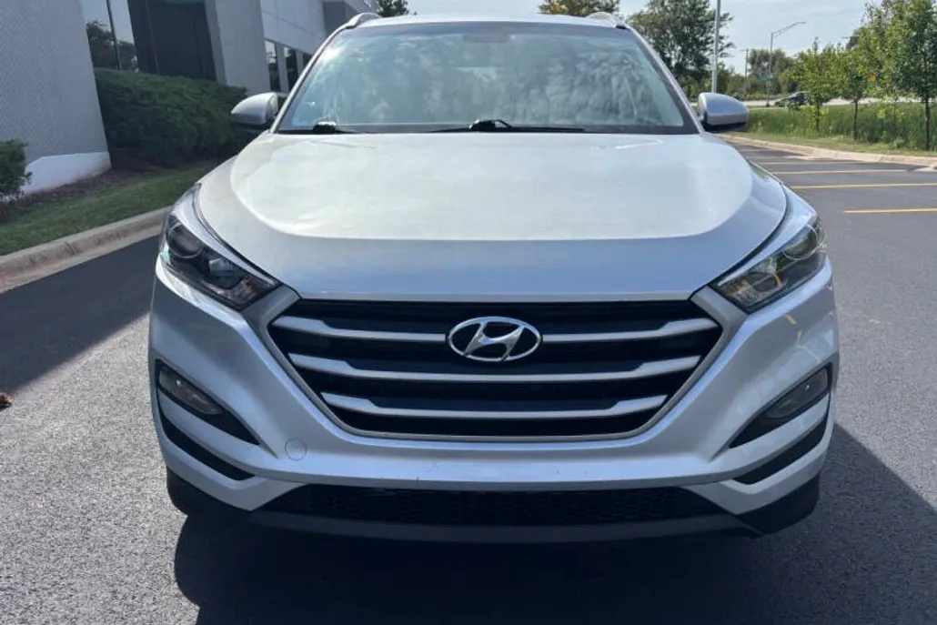 2018 Hyundai Tucson SE photo 1