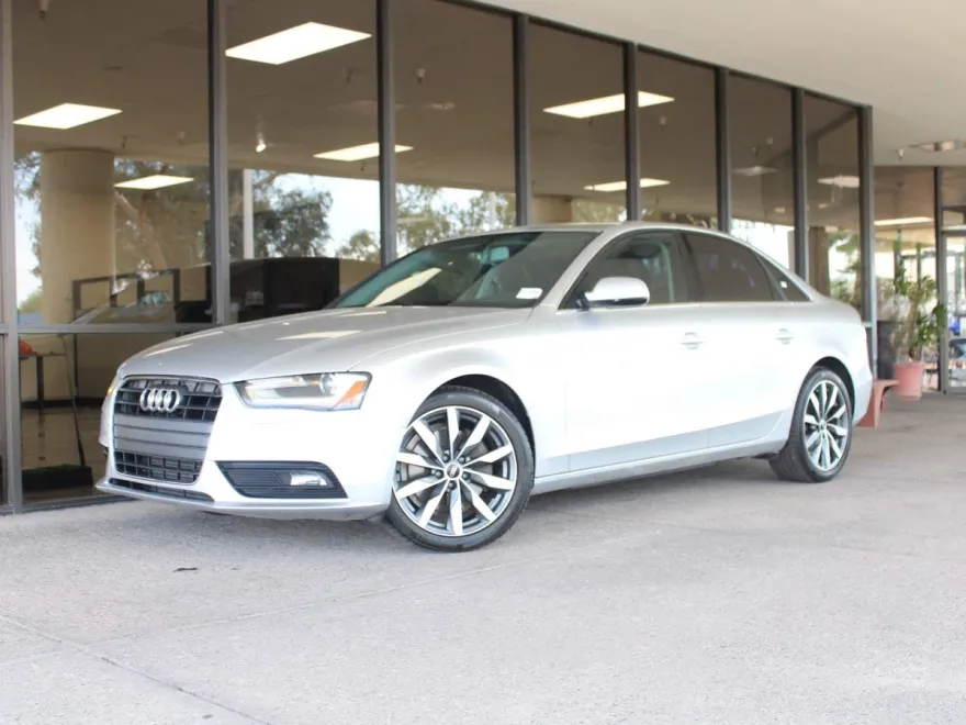 2013 Audi A4 2.0T Quattro Premium photo 1