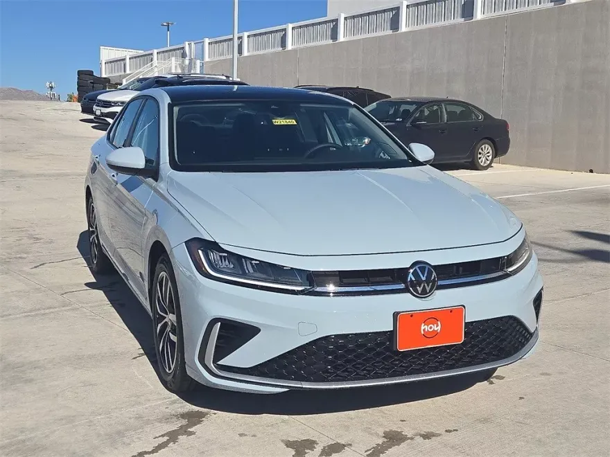 2025 Volkswagen Jetta 1.5T SE photo 1