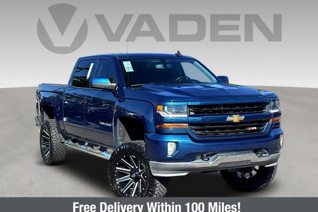 2018 Chevrolet Silverado 1500 LT photo 1