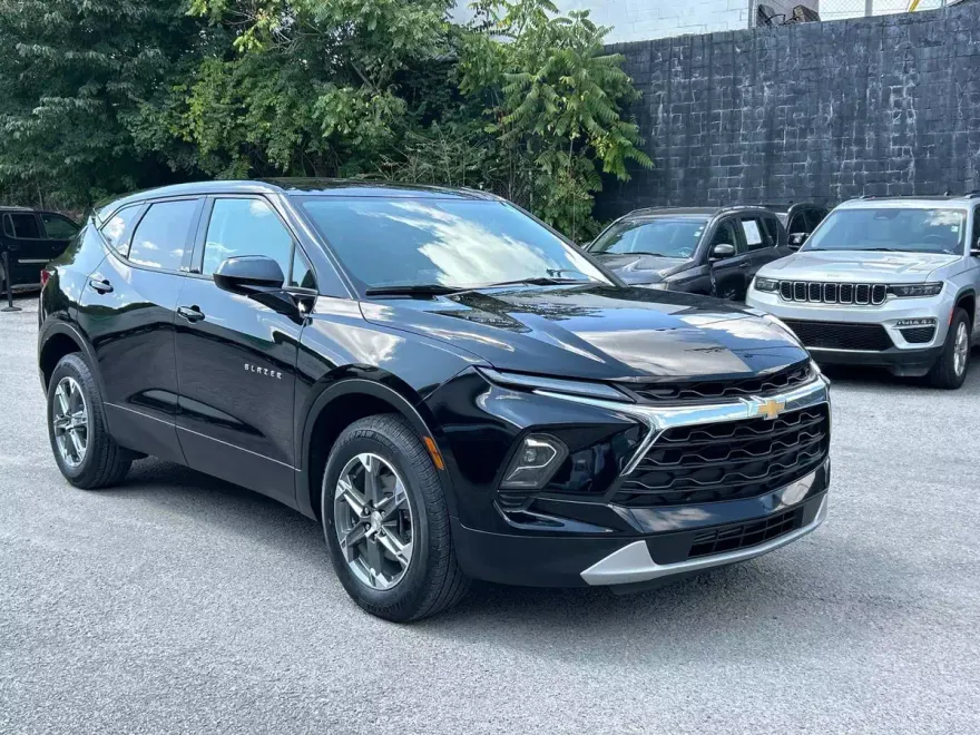 2023 Chevrolet Blazer 2LT photo 1