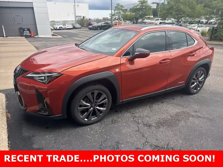 2021 Lexus UX 250h F SPORT photo 1