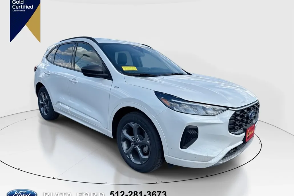 2024 Ford Escape Hybrid ST-Line photo 1