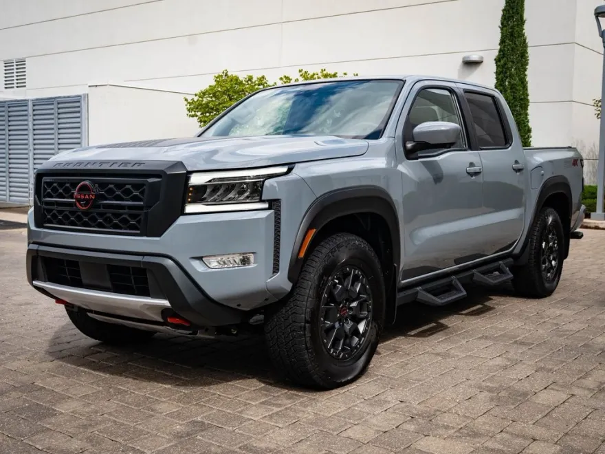2023 Nissan Frontier PRO-4X photo 1