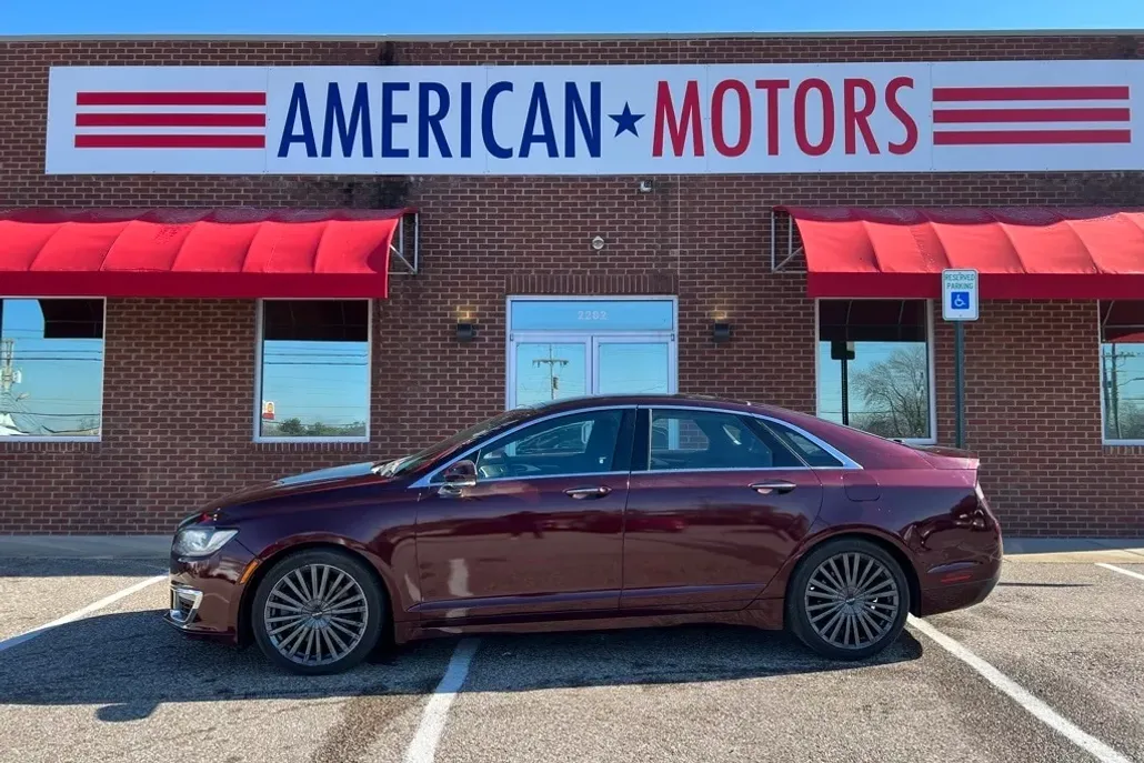 2017 Lincoln MKZ Reserve photo 1