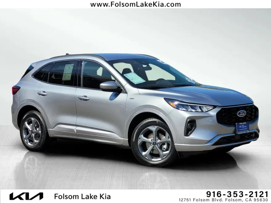 2024 Ford Escape ST-Line Select photo 1