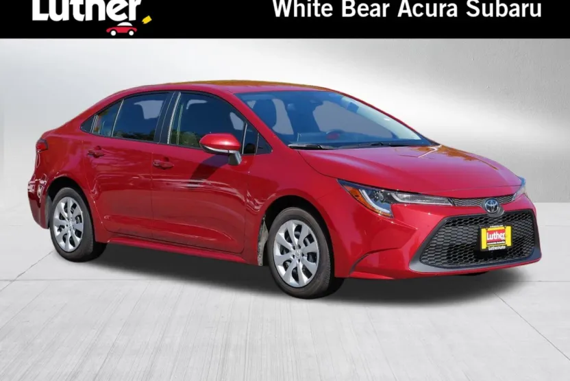 2021 Toyota Corolla LE photo 1