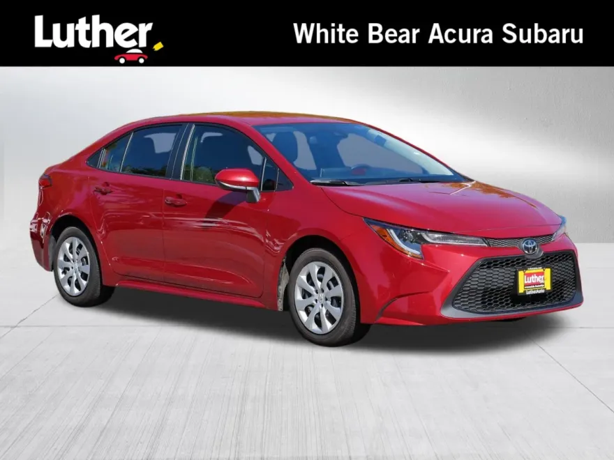 2021 Toyota Corolla LE photo 1