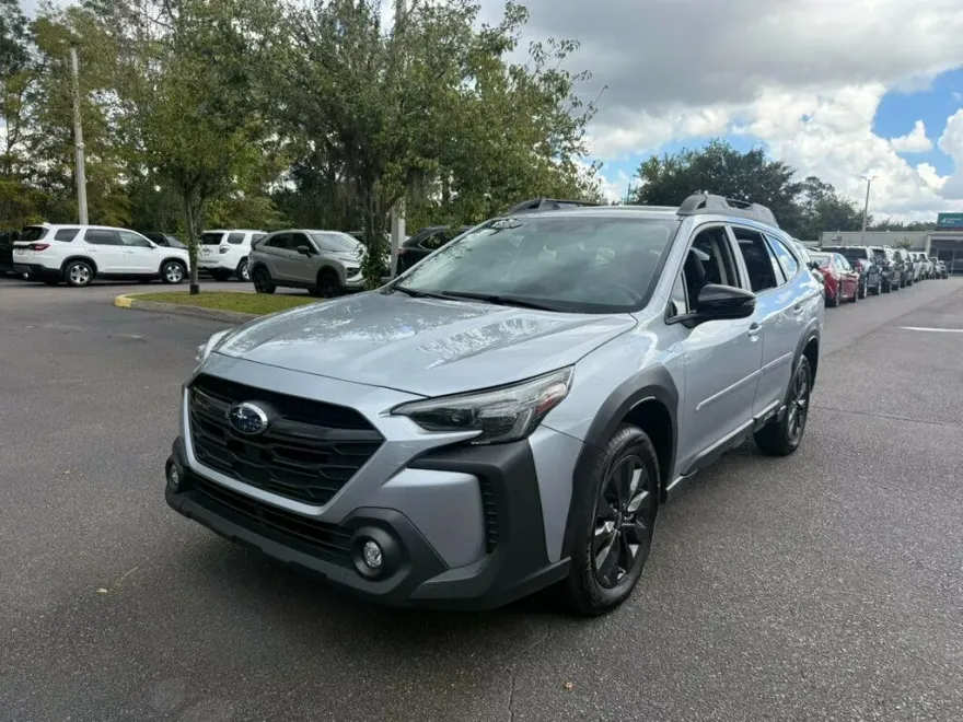 2025 Subaru Outback Onyx Edition photo 1