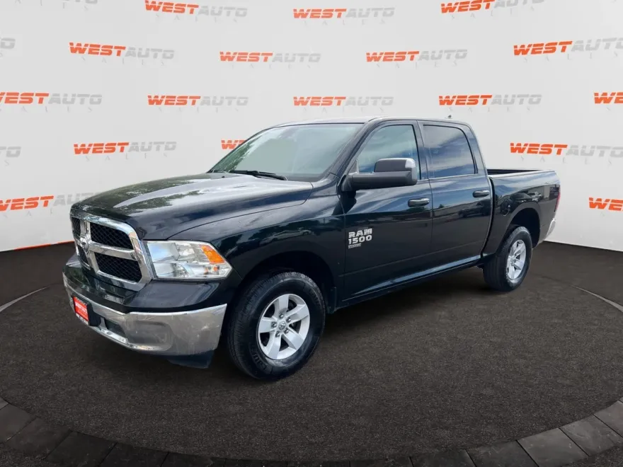 2023 Ram 1500 Classic SLT photo 1