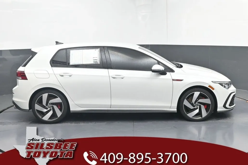 2024 Volkswagen Golf GTI S photo 1
