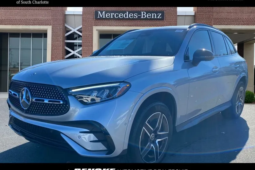 2025 Mercedes Benz GLC 300 4MATIC photo 1