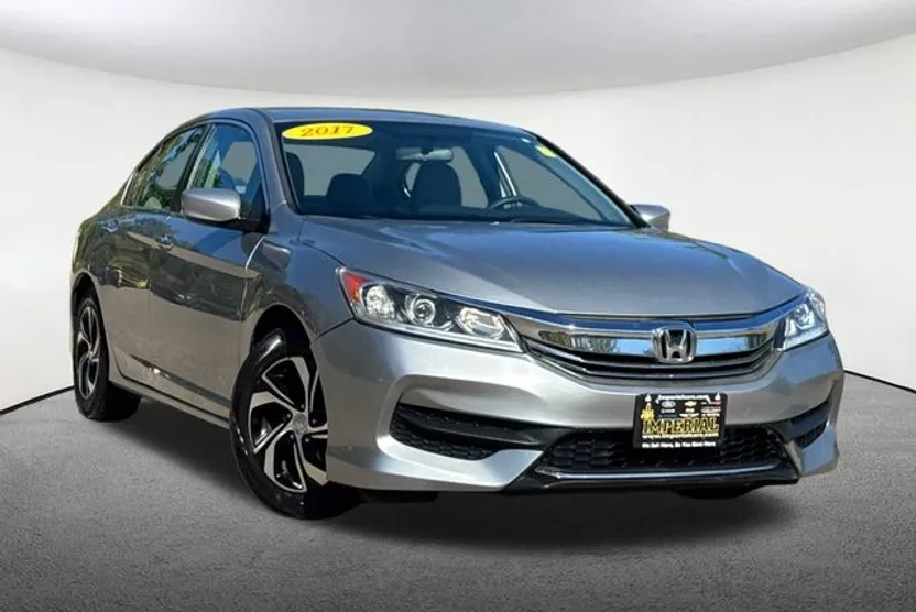 2017 Honda Accord LX photo 1
