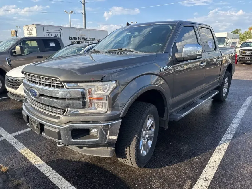 2019 Ford F-150 Lariat photo 1