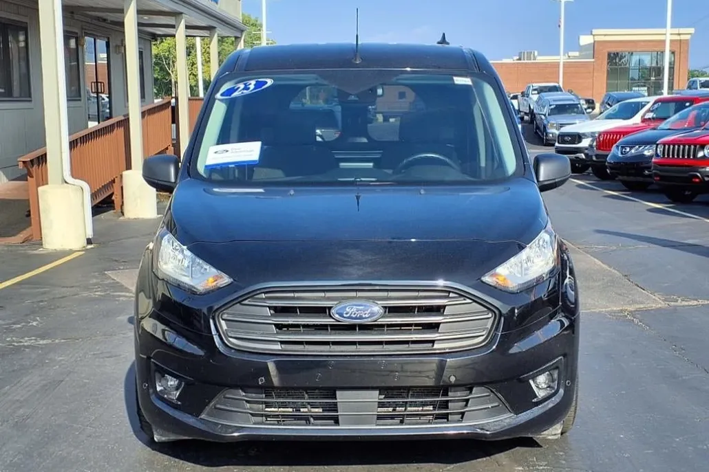 2023 Ford Transit Connect XLT photo 1