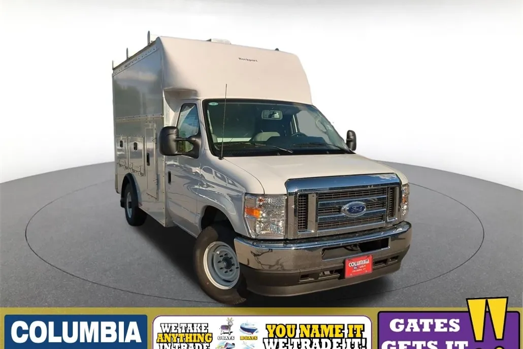 2025 Ford E-350 photo 1