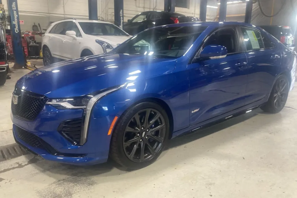 2023 Cadillac CT4 photo 1