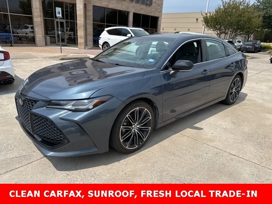 2019 Toyota Avalon Touring photo 1